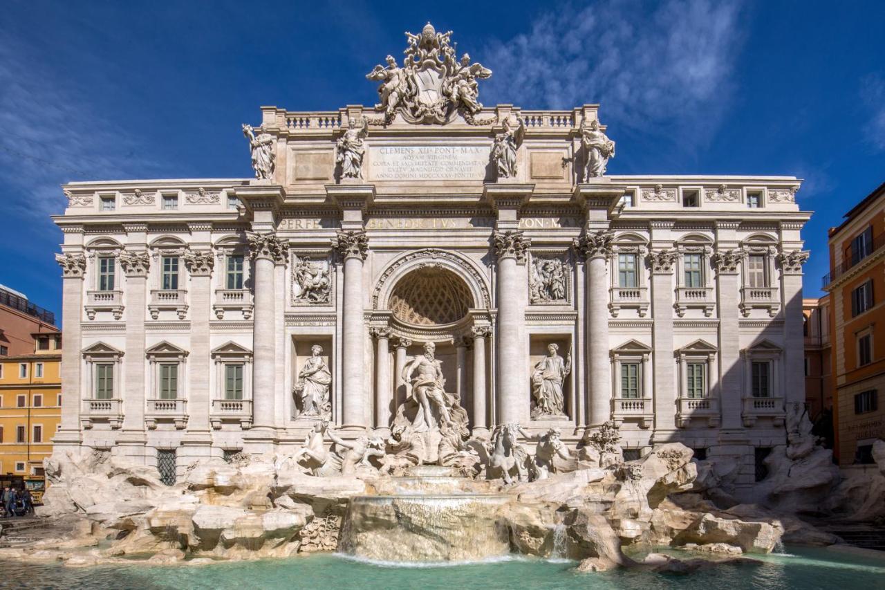 Trevi Ab Aeterno - Amazing View Of The Trevi Fountain Rom